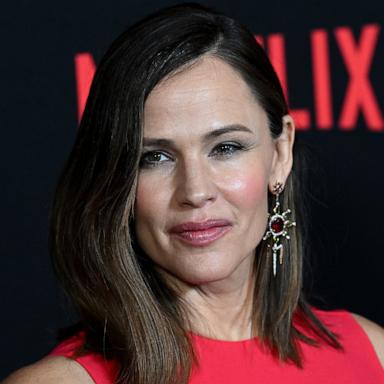 PHOTO: Jennifer Garner attends the Los Angeles premiere of Netflix's "Family Switch" at AMC The Grove 14 in Los Angeles, Nov. 29, 2023.