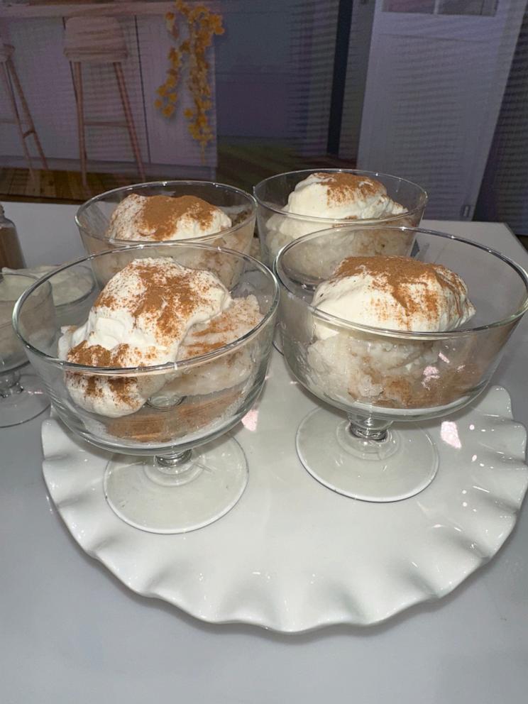 PHOTO: Bowls of coconut arroz con leche.