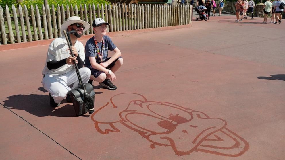 PHOTO: Joel Hernandez Rodriguez is a custodial cast member at Walt Disney World and he goes above and beyond as a water artist.