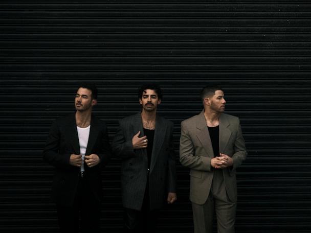 Jonas Brothers announce JONASCON in celebration of their 20th