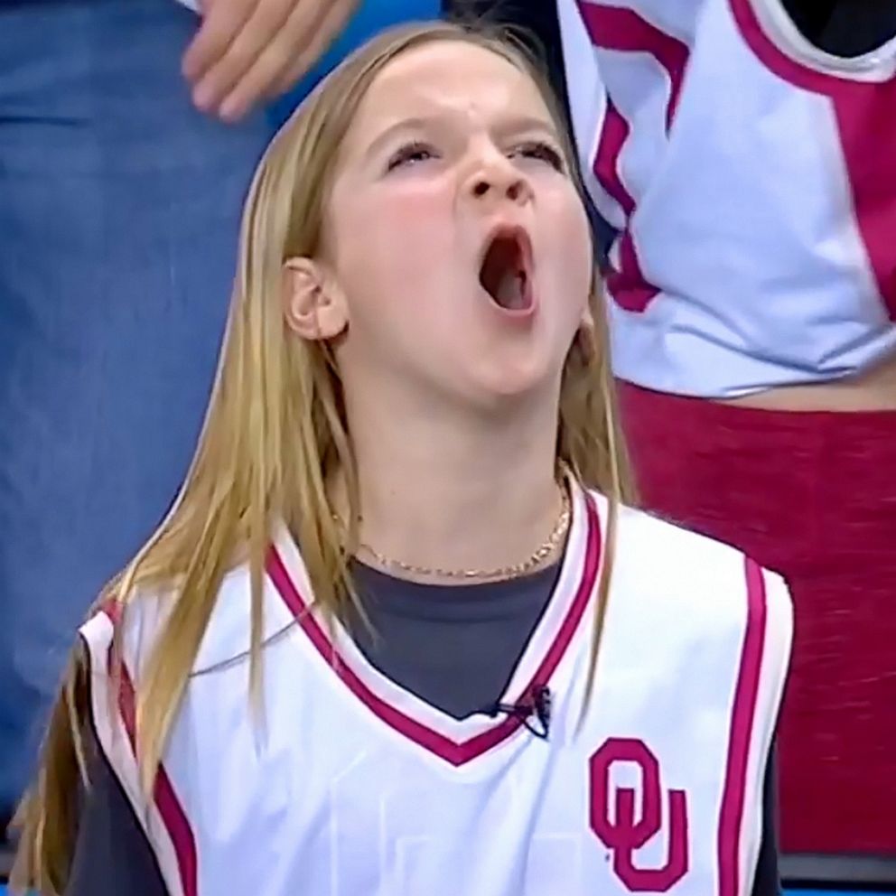 Oklahoma coach reacts after daughter goes viral cheering on mom's team in  March Madness - Good Morning America