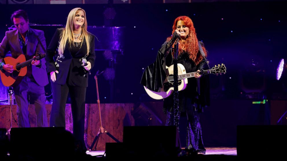 VIDEO: Wynonna Judd opens up about the sudden loss of mother