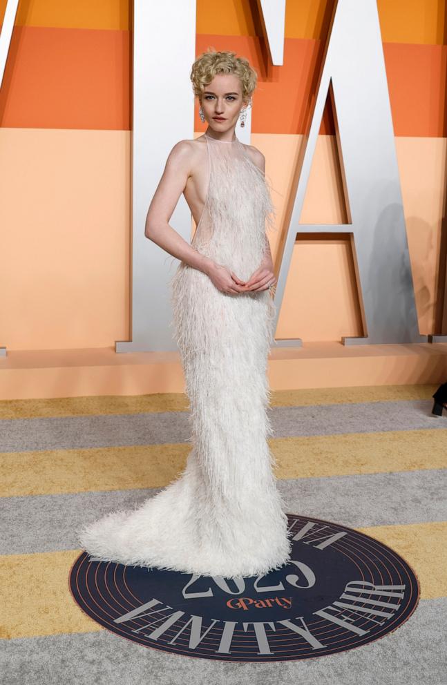 PHOTO: Julia Garner arrives at the Vanity Fair Oscar Party, Mar. 2, 2025, in Beverly Hills, Calif.