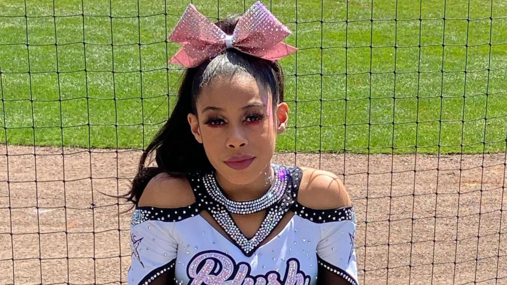 PHOTO: Keianna Joe, a 17-year-old high school senior, went into cardiac arrest while warming up for a cheerleading competition.