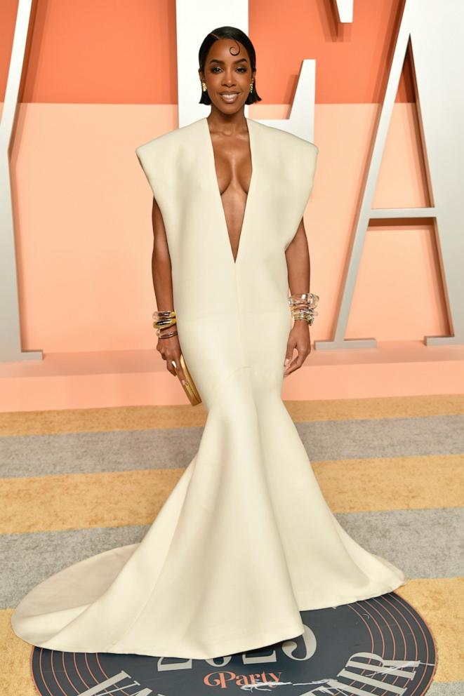 PHOTO: Kelly Rowland arrives at the Vanity Fair Oscar Party, Mar. 2, 2025, in Beverly Hills, Calif.