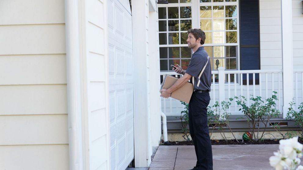 PHOTO: Amazon to offer in-garage delivery service. 