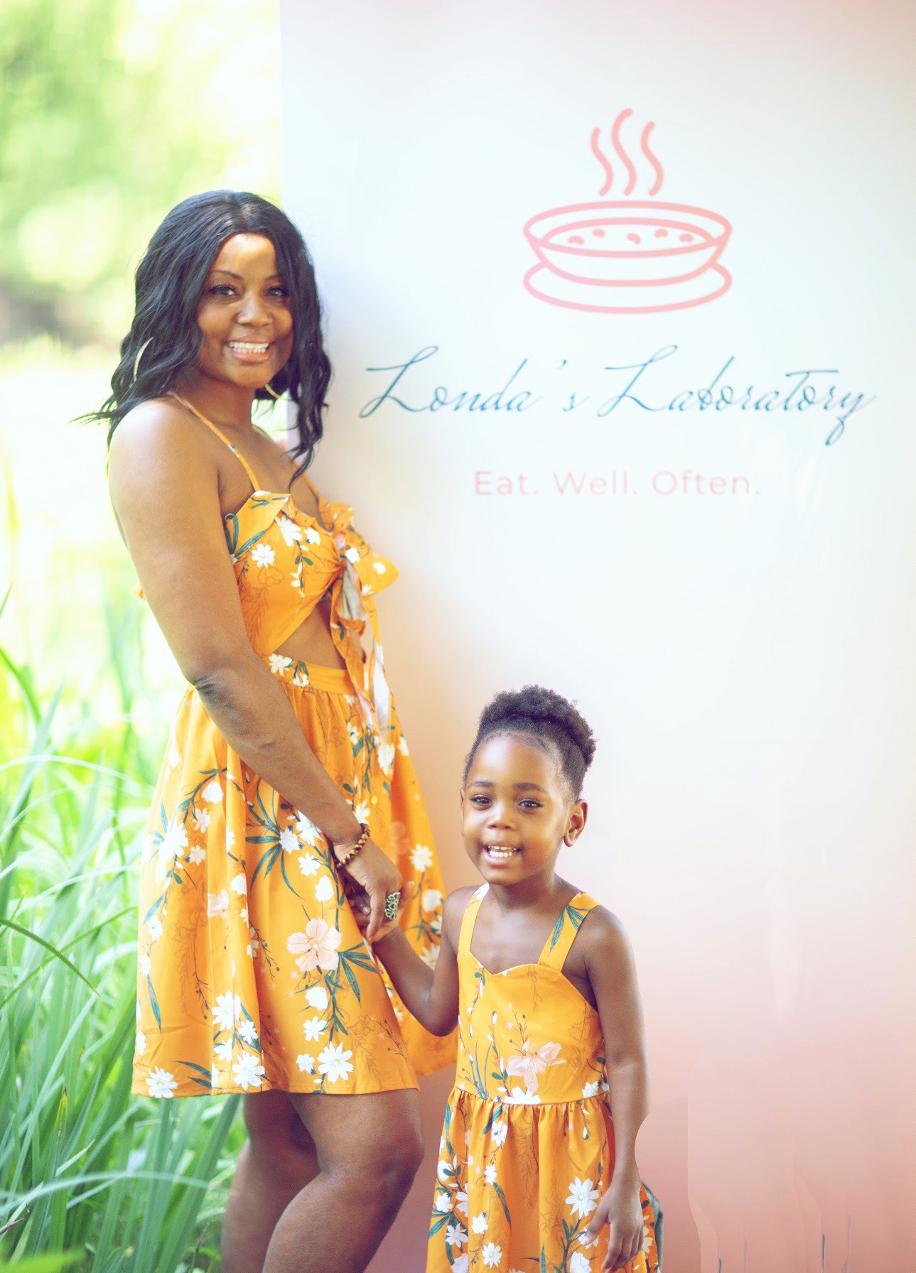 PHOTO: Yolanda Latimer, pictured with her daughter Savannah, started a food business while quarantining during the coronavirus pandemic.