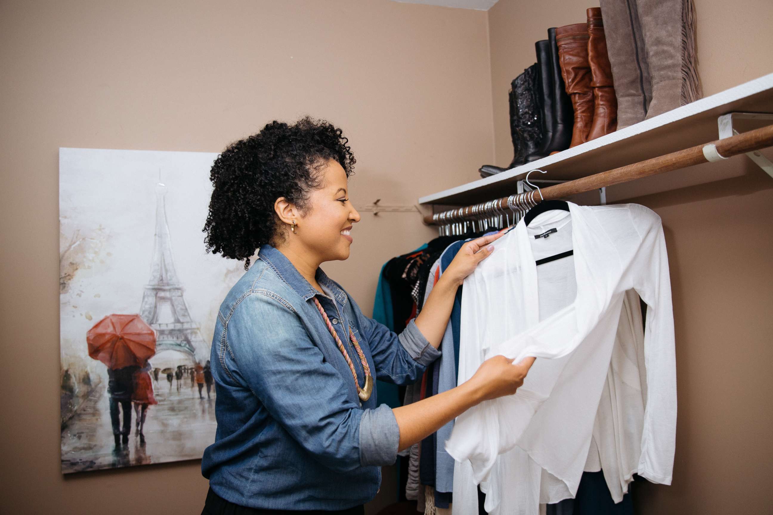 KonMari consultant and home stylist Kristyn Ivey breaks down how to give your quarantine closet a makeover. 