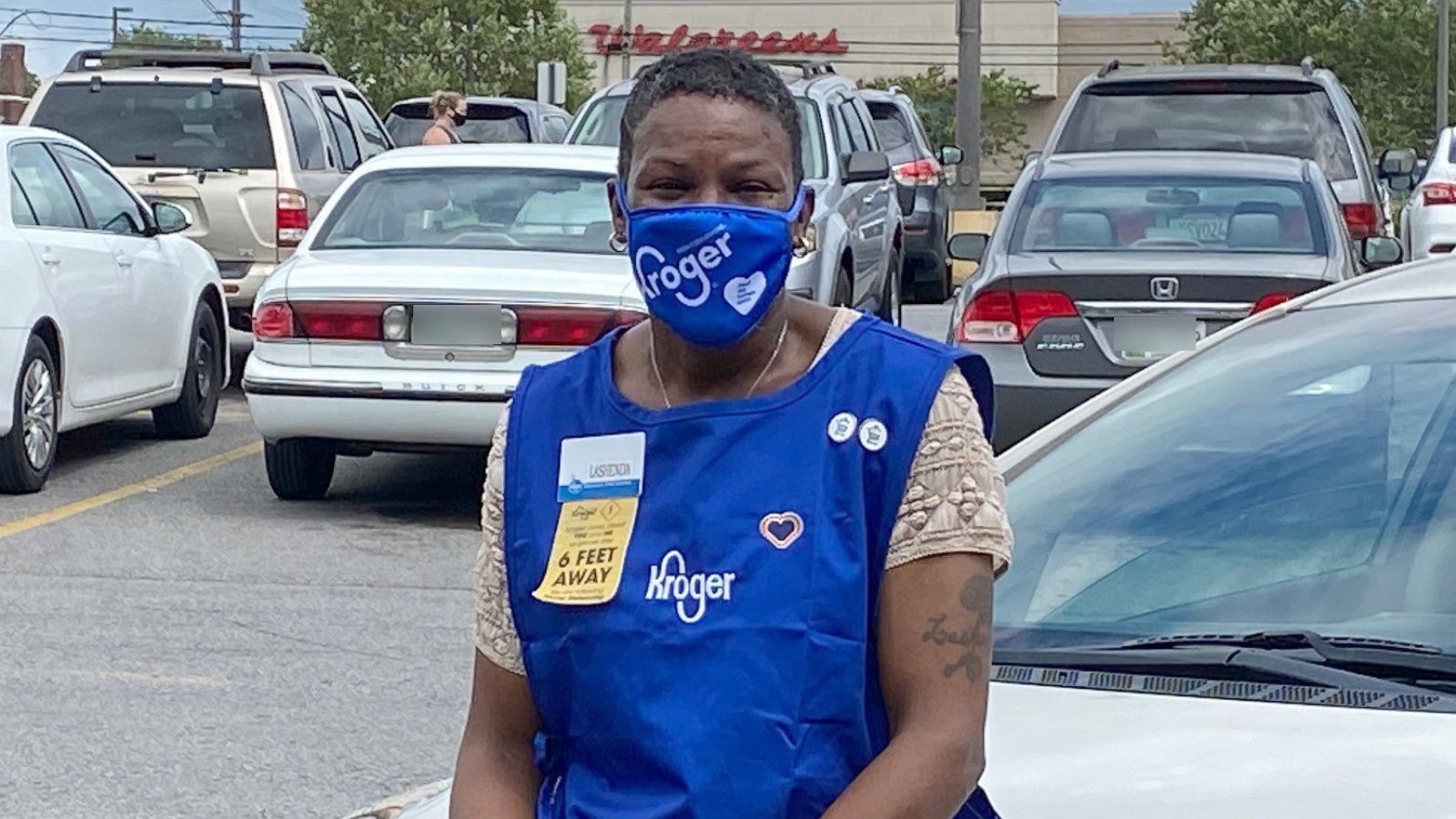 PHOTO: LaShenda Williams, who was once homeless and living out of her car, now works for a Kroger grocery store in Nashville, Tenn.