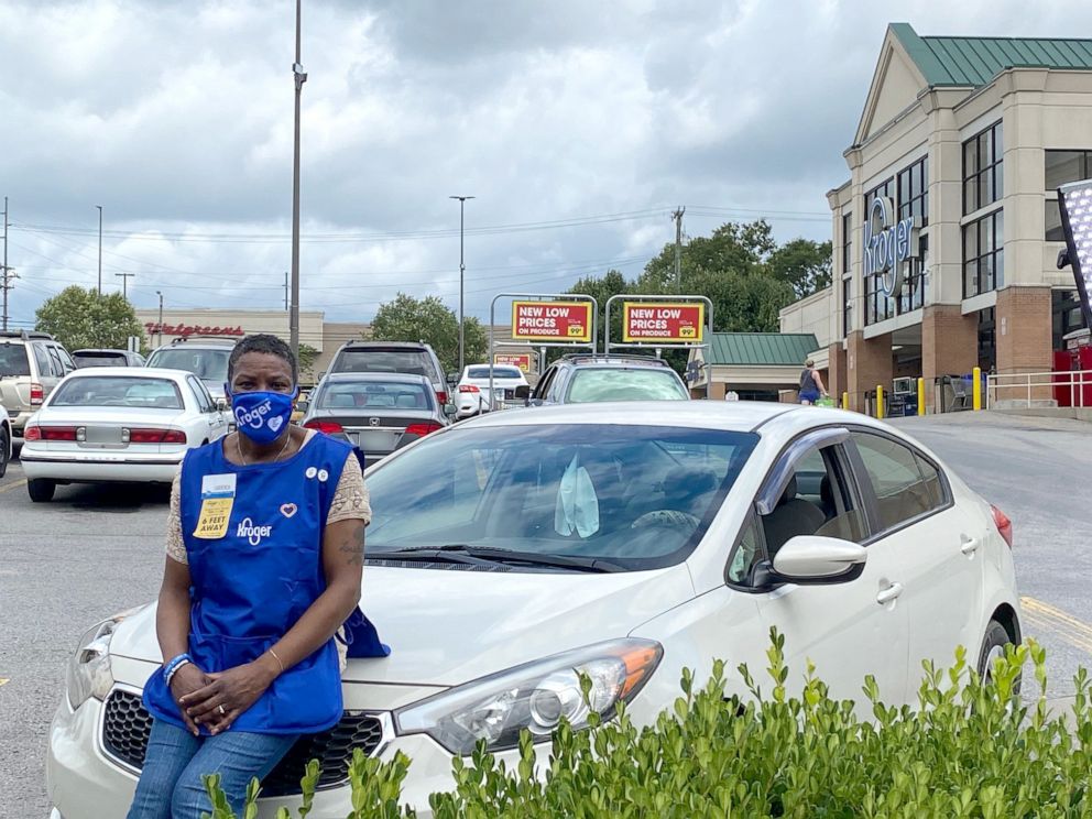PHOTO: LaShenda Williams, who was once homeless and living out of her car, now works for a Kroger grocery store in Nashville, Tenn.
