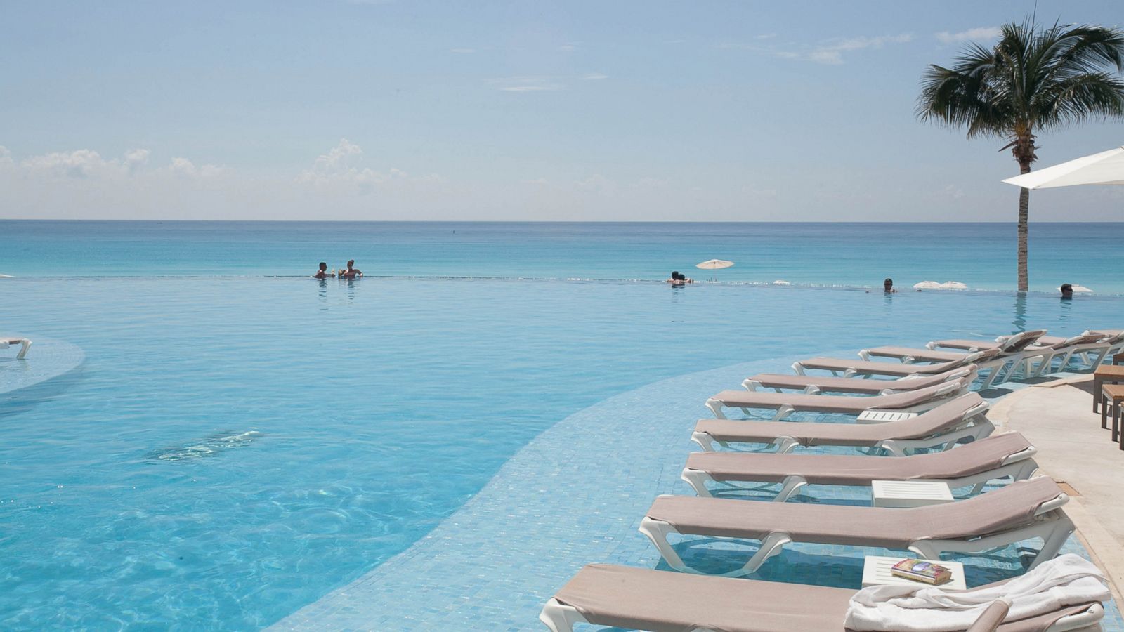 PHOTO: Le Blanc Spa Resort in Cancun, Mexico.