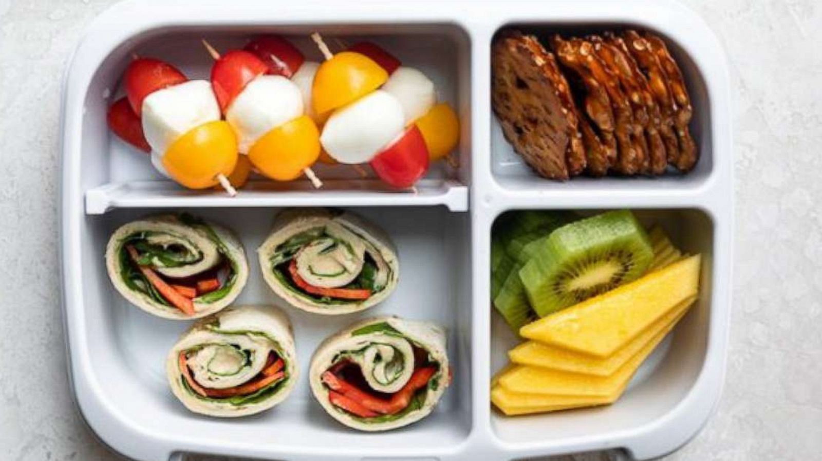 PHOTO: These pinwheel sandwiches and veggie skewers make a perfect lunchbox for kids.