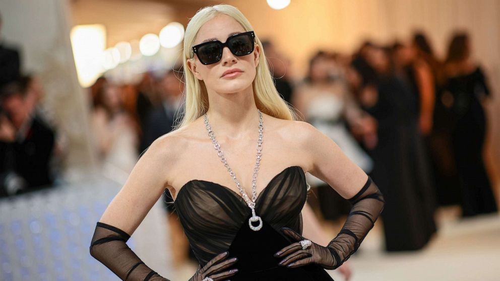 Met Gala 2023 Jessica Chastain Goes Platinum Blonde Good Morning America