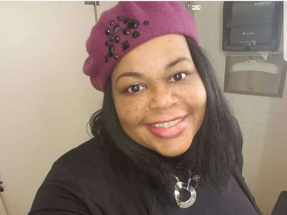 PHOTO: Dedra Moon made it her mission to help distribute Valentines Day chocolates to survivors of domestic violence in her community.