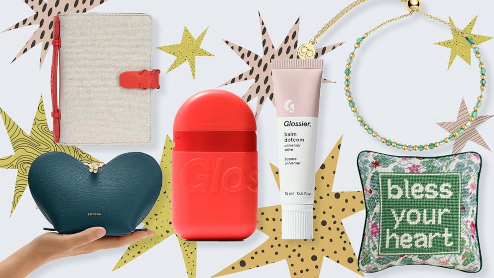 PHOTO: Gifts for best friends