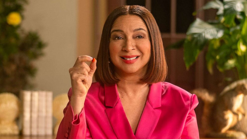 PHOTO: Maya Rudolph appears in a new ad campaign with M&M's for the Super Bowl.