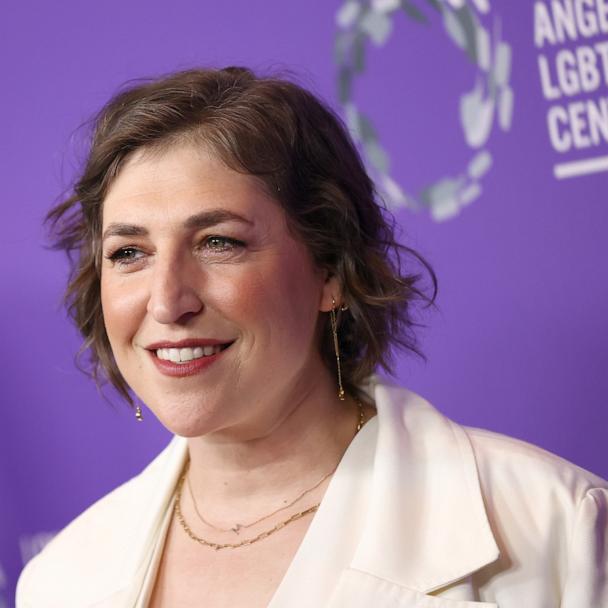 Mayim Bialik says she's no longer hosting 'Jeopardy!'