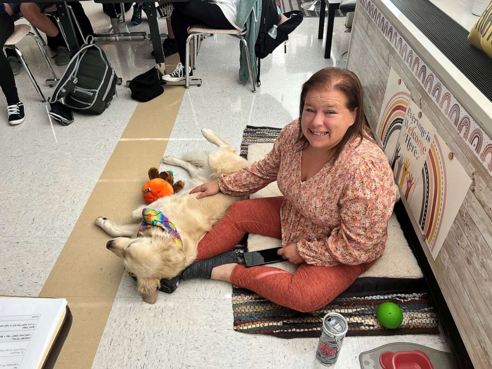 PHOTO: In addition to DeNu, Meg also has another handler, Jen Phillips, who makes sure Meg gets to visit different classrooms while DeNu teaches in the classroom during the day.