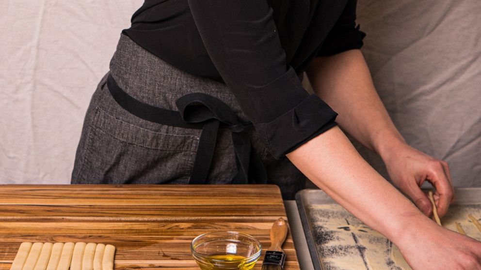 PHOTO: Meryl Feinstein makes homemade pasta.