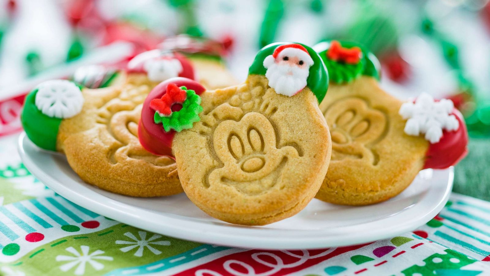 PHOTO: Mini shortbread cookies.