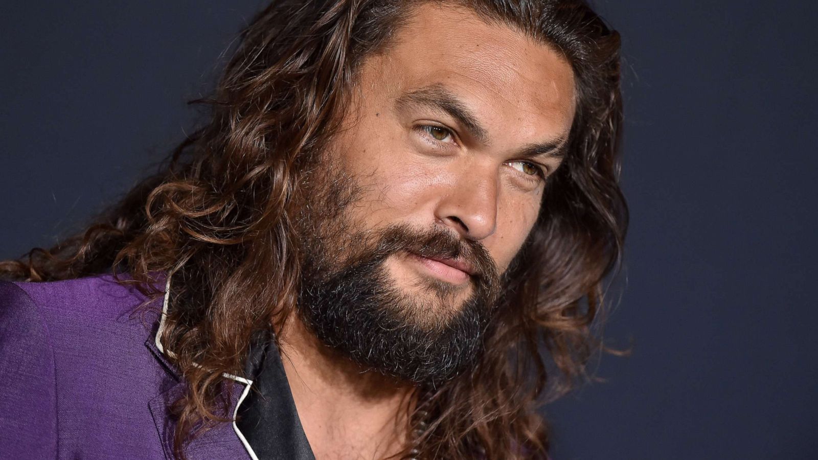 Jason Momoa Reveals New Aquaman Suit Second Round New Suit More Action Abc News