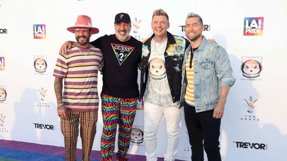 VIDEO: Backstreet Boys teaming up with their '90s rivals, NSYNC