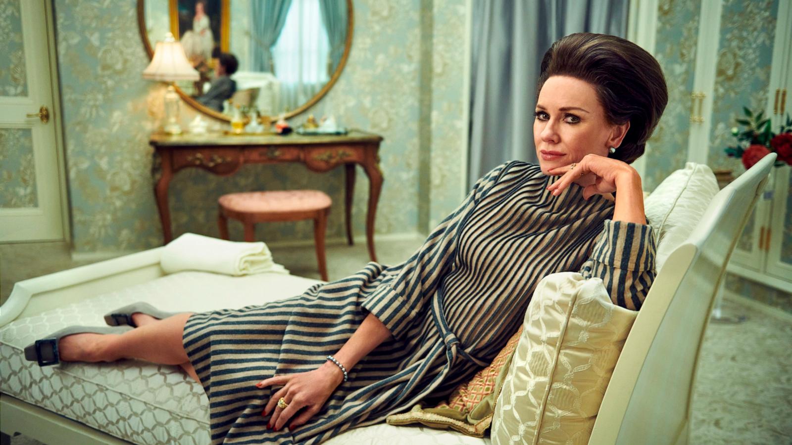 PHOTO: Naomi Watts as Babe Paley in FX's "FEUD: Capote Vs. The Swans."