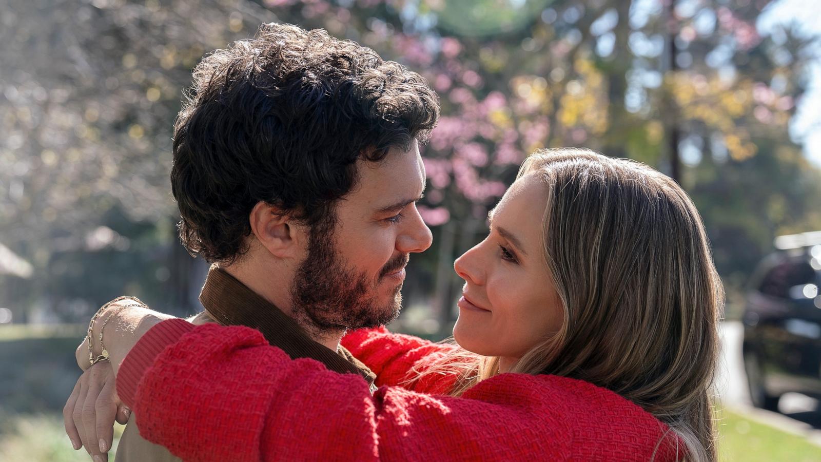 PHOTO: Adam Brody as Noah, Kristen Bell as Joanne in episode 110 of "Nobody Wants This."