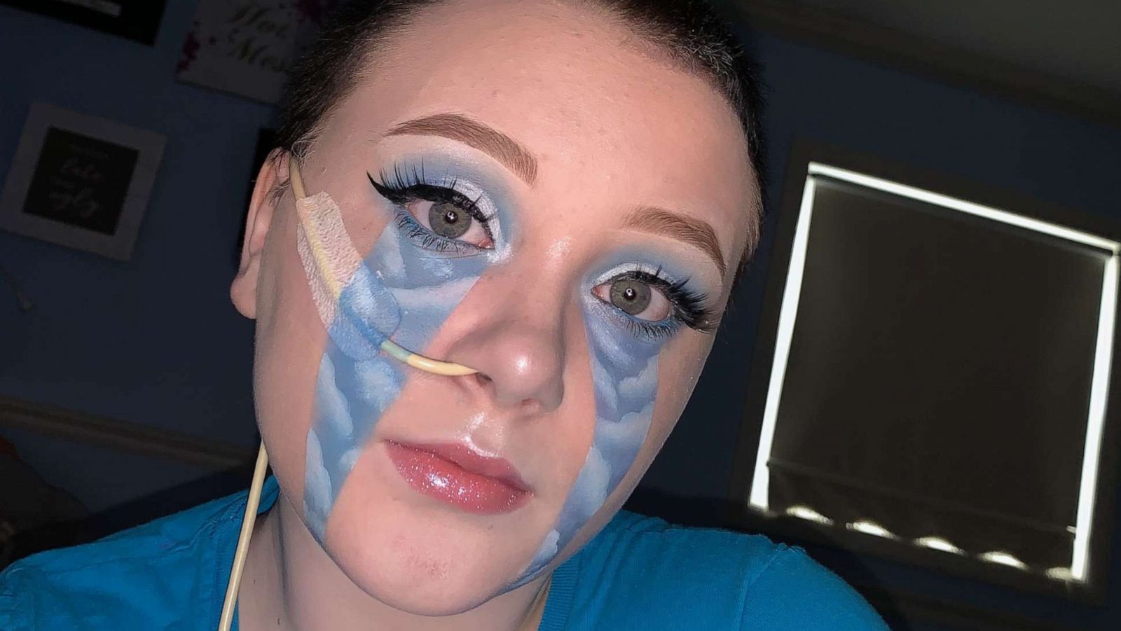 PHOTO: Olivia Finnegan is a 14-year-old makeup artist with EDS and POTS.