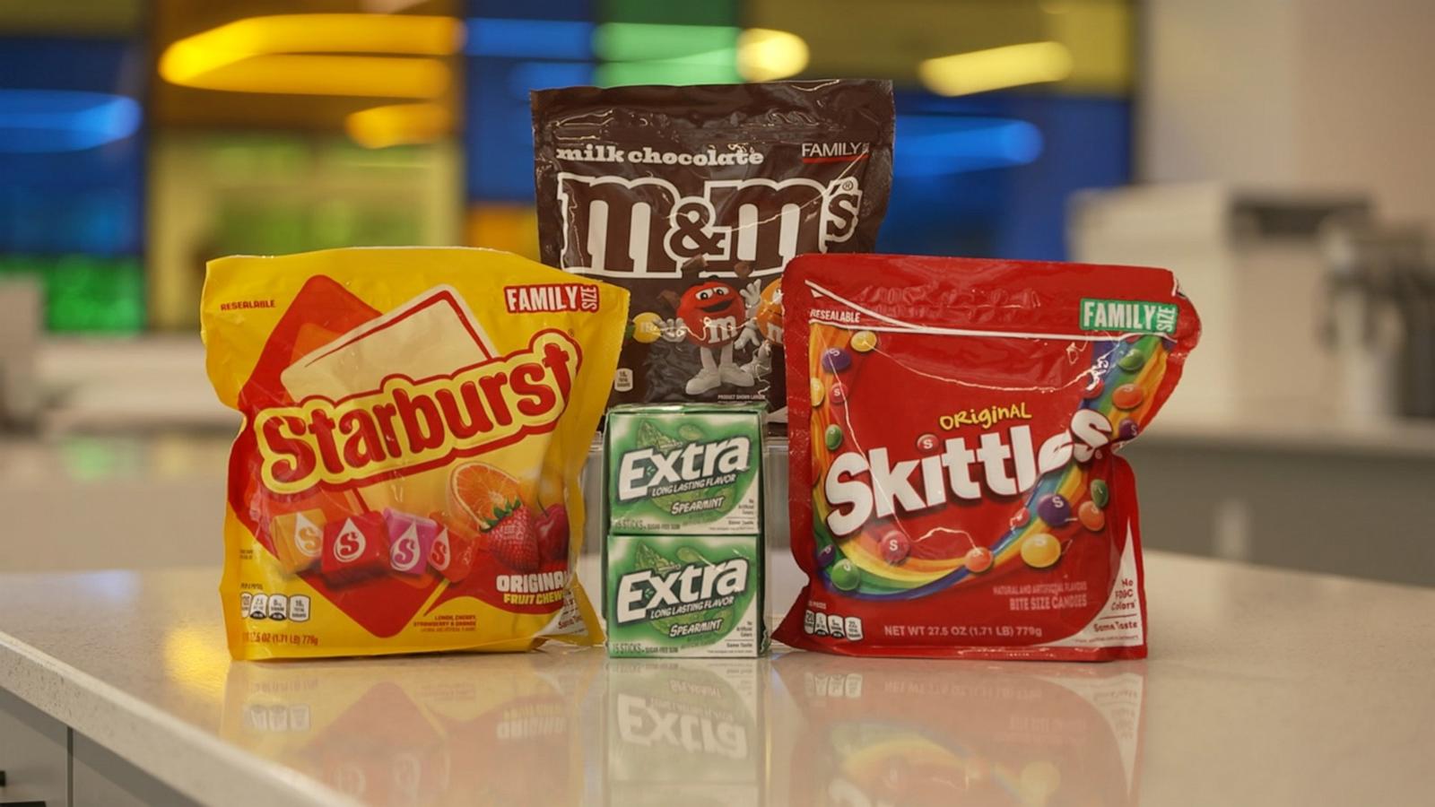 abcnews.com - Shafiq Najib - M&M's, Skittles and Starburst debut versions without artificial food dyes