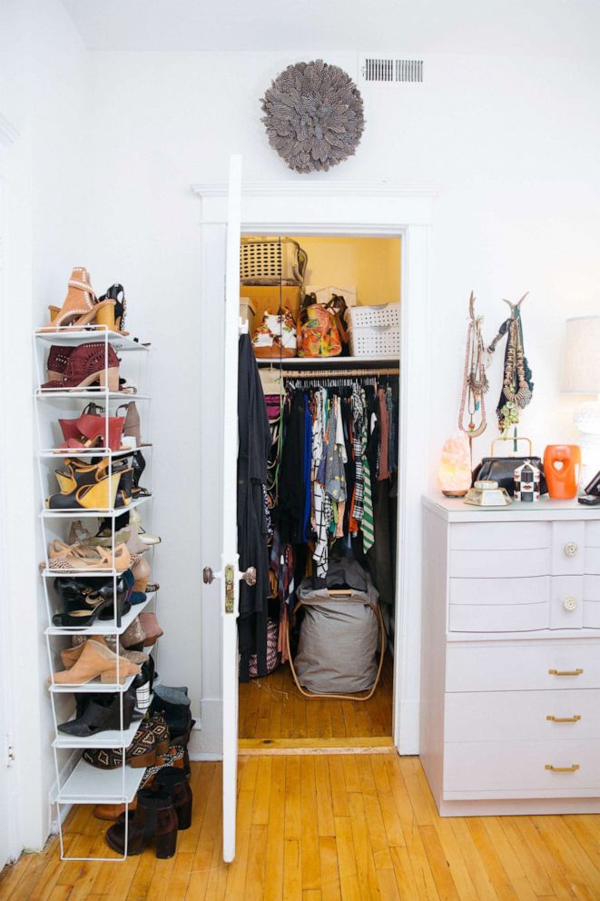 KonMari consultant and home stylist Kristyn Ivey breaks down how to give your quarantine closet a makeover.