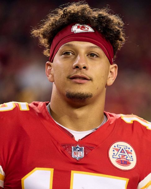 Patrick Mahomes Pays Tribute To His Dad