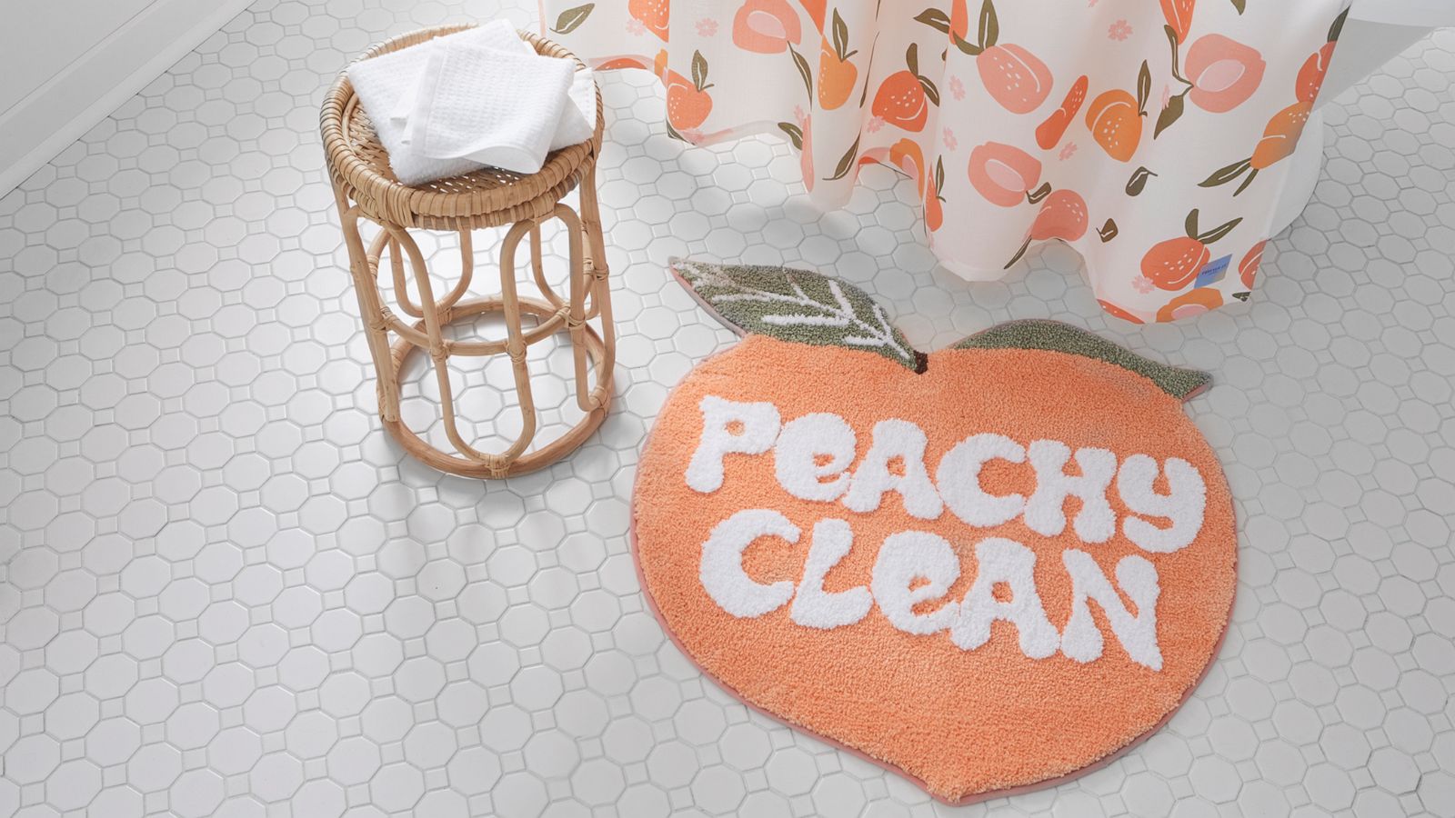 PHOTO: Forever 21 Peachy Clean Bath Rug.