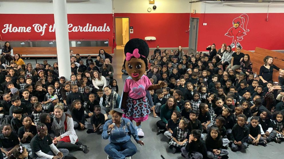 PHOTO: Super Beauty travels the country giving pep talks to teach kids about bullying.