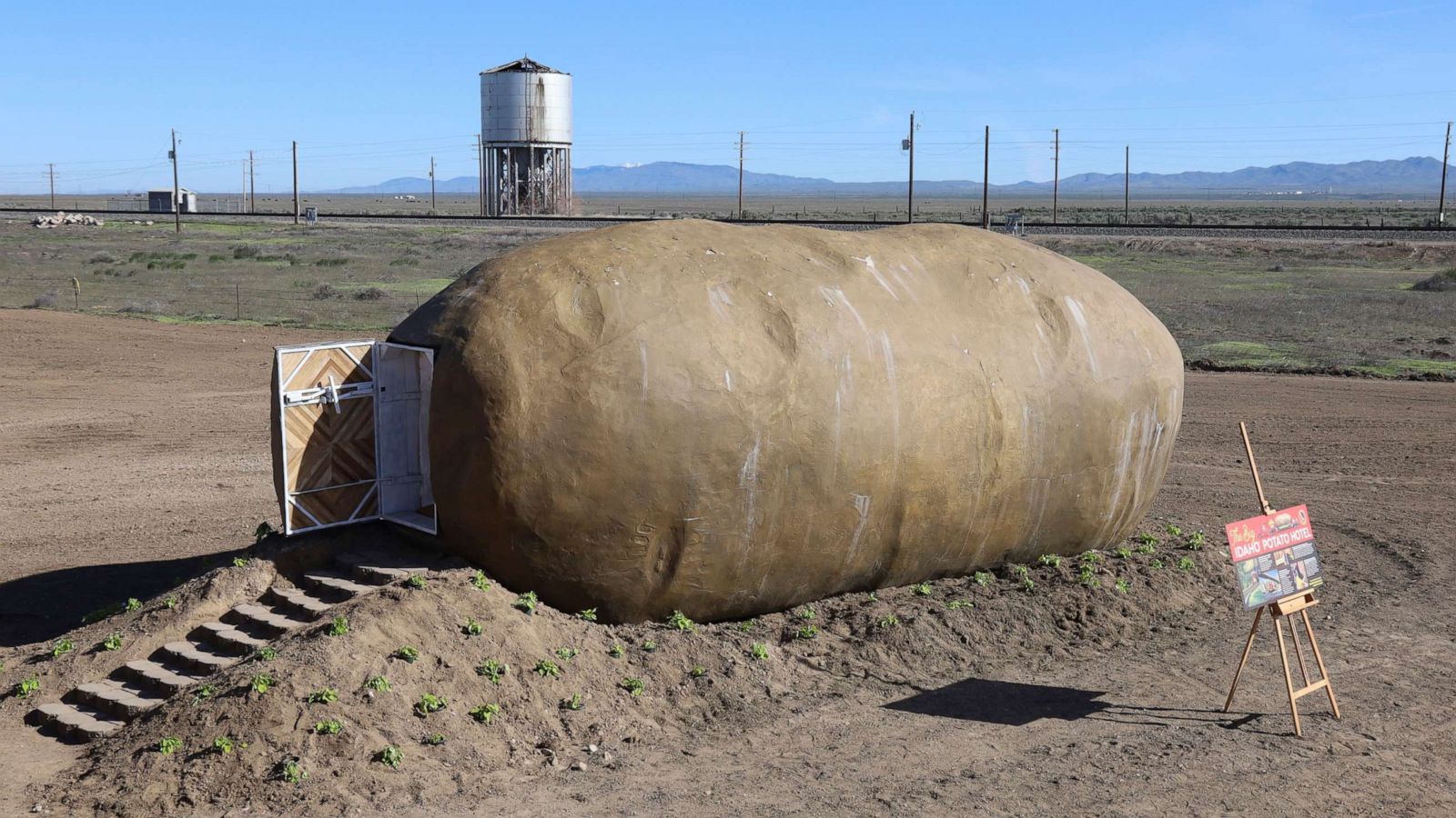 PHOTO: The Big IdahoÂ® Potato Hotel, a 6-ton, 28-foot long, 12-foot wide and 11.5-foot tall spud made of steel, plaster and concrete, is firmly planted in an expansive field in South Boise, Idaho.