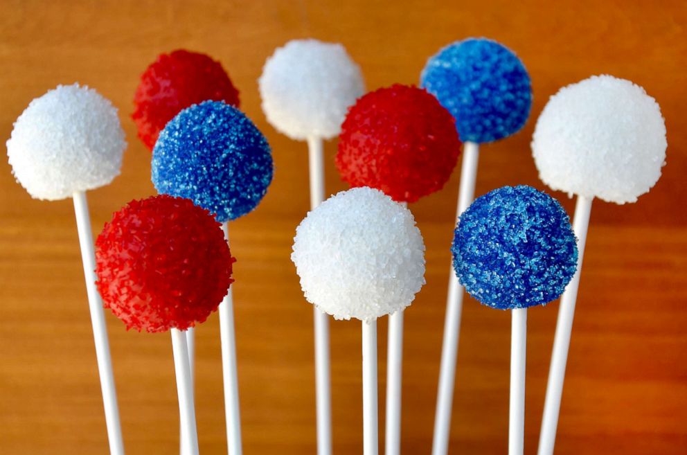 PHOTO: These no-bake cookie pops will be a handheld hit at a 4th of July party.