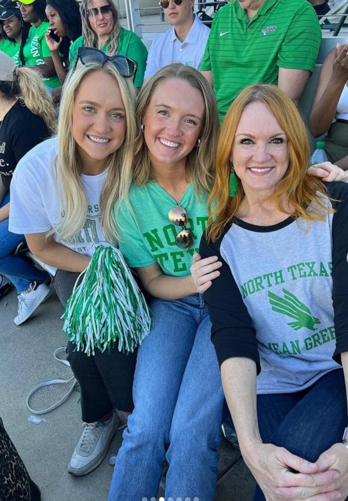 PHOTO: Ree Drummond smiles for a photo with her daughters Alex and Paige.