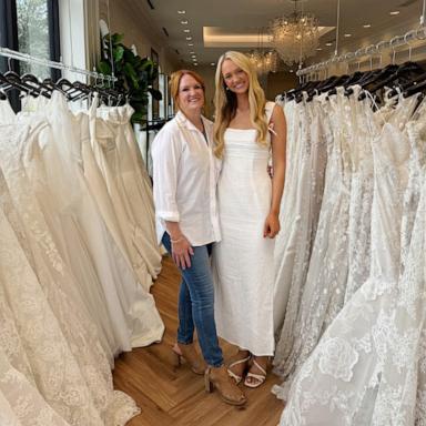 PHOTO: Ree Drummond shared behind-the-scenes photos of her daughter Paige Drummond while wedding dress shopping.