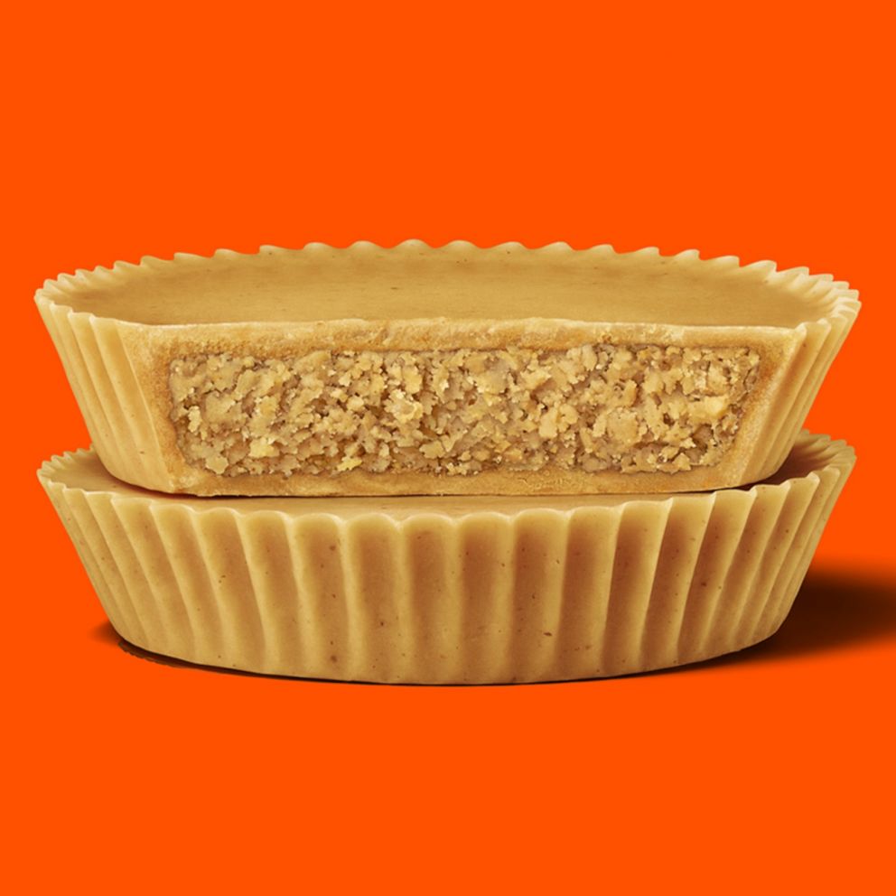 PHOTO: New Reese’s Ultimate Peanut Butter Lovers cups will hit shelves in April 2021.
