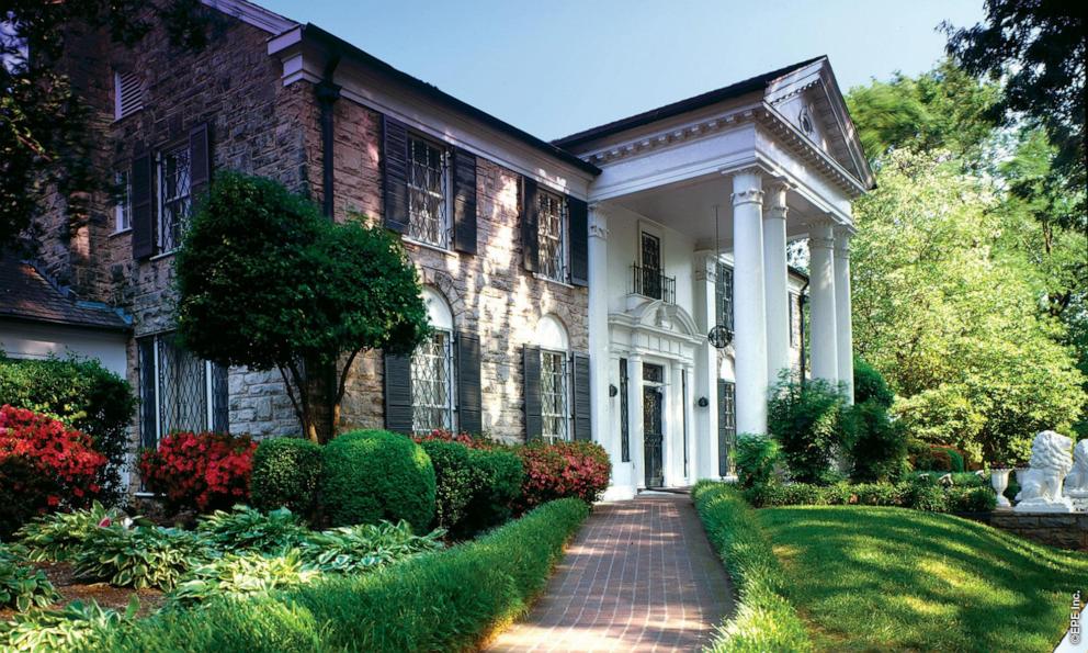 PHOTO: Exterior view of Elvis Presley's house Graceland, Memphis, Tenn., Jan. 1, 2018. 