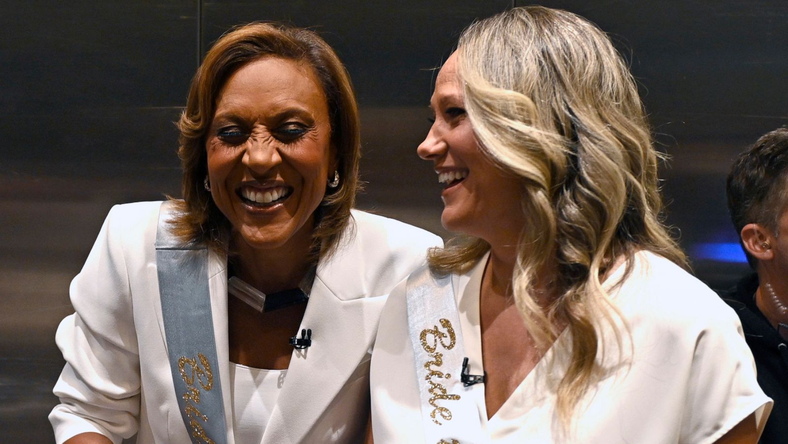 PHOTO: "Good Morning America" co-anchor Robin Roberts and fiancé Amber Laign are pictured behind the scenes at "Good Morning America" on August 16, 2023.