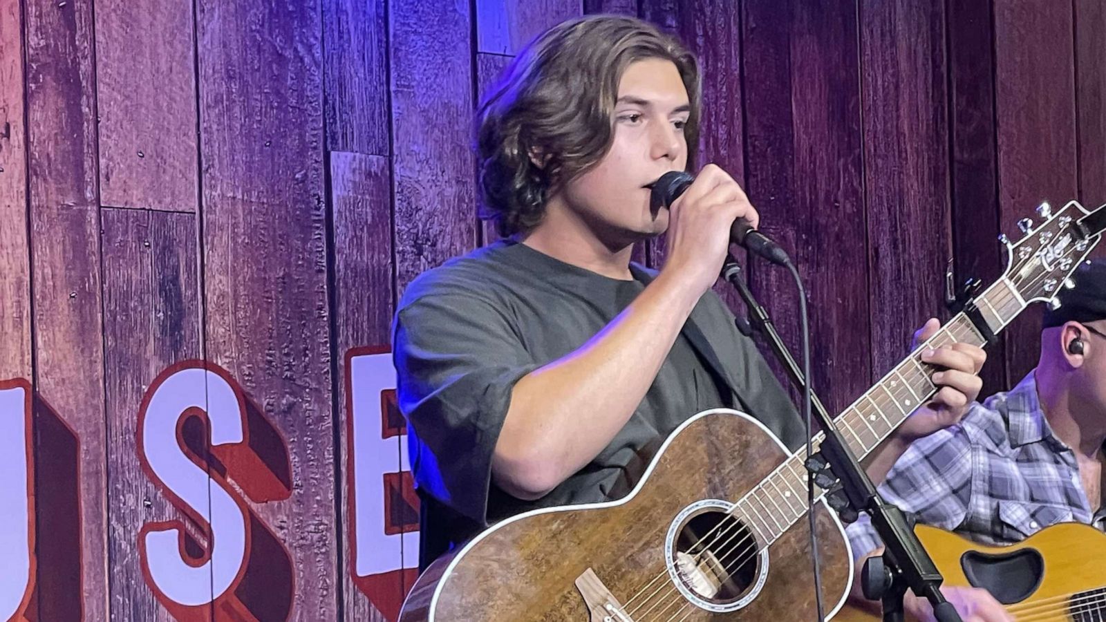 PHOTO: Gwen Stefani's son Kingston Rossdale performs at Ole Red in Tishomingo, Okla., on Aug. 1, 2023.