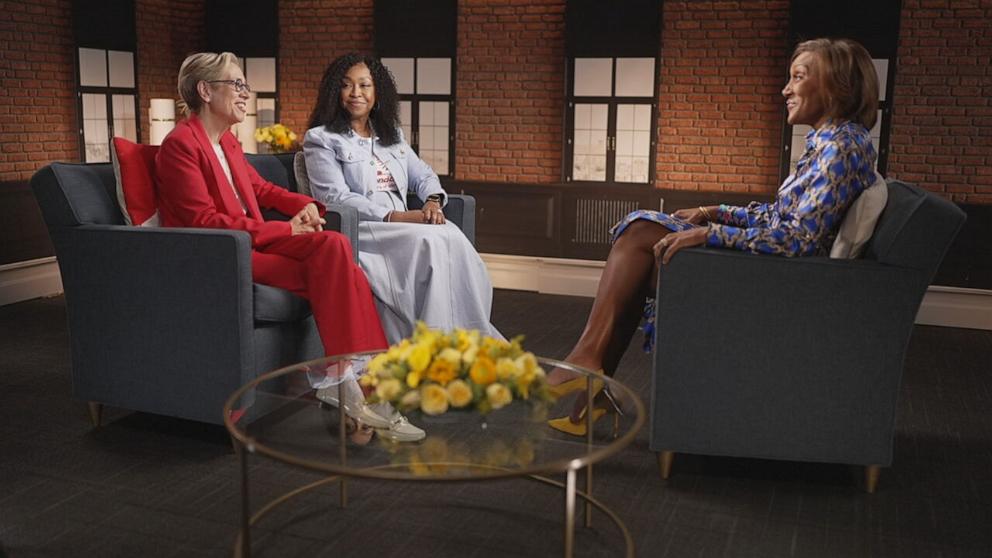 PHOTO: Betsy Beers and Shonda Rhimes are interviewed by "Good Morning America" co-anchor Robin Roberts.