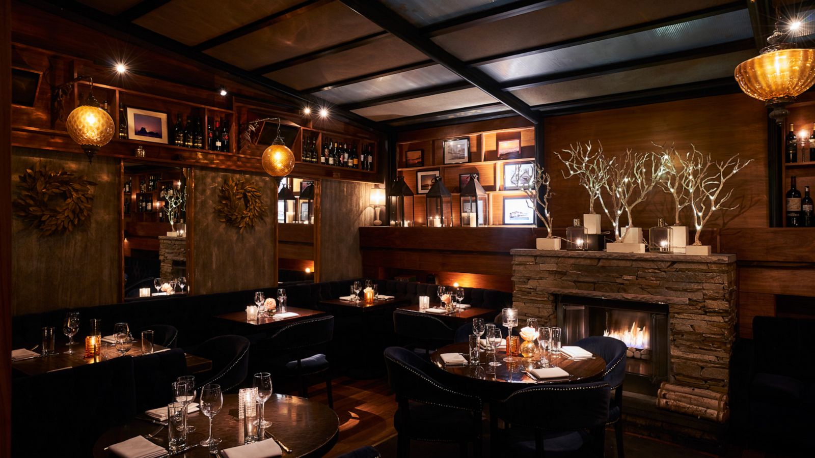 PHOTO: Inside the dining room at Salinas in New York City.