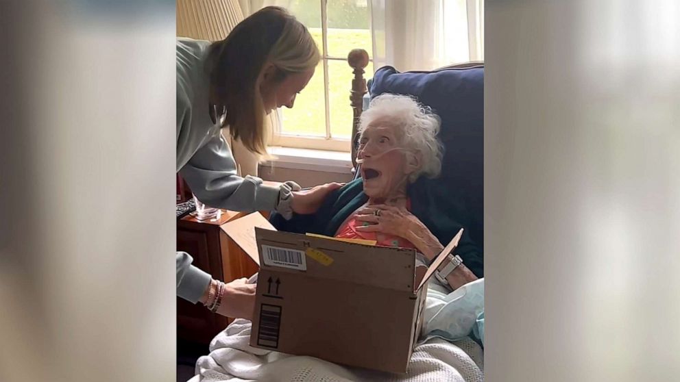 PHOTO: Shelby Hoefling surprised her 98-year-old grandmother Patricia Hoefling with the news of her pregnancy at the end of August.