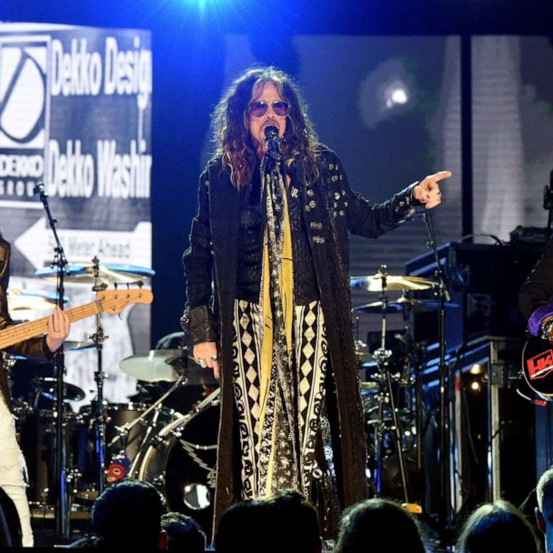 Steven Tyler is sick; Aerosmith cancels second Vegas show - Los Angeles  Times