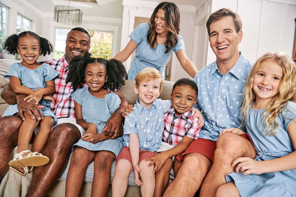 Eli Manning shares what it's like starring in new clothing campaign with  his kids - Good Morning America