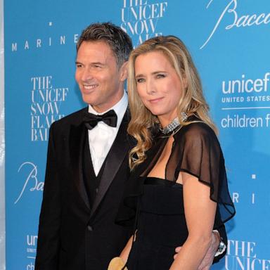 PHOTO: Tim Daly (L) and Tea Leoni attend the 12th annual UNICEF Snowflake Ball at Cipriani Wall Street on November 29, 2016 in New York City. 
