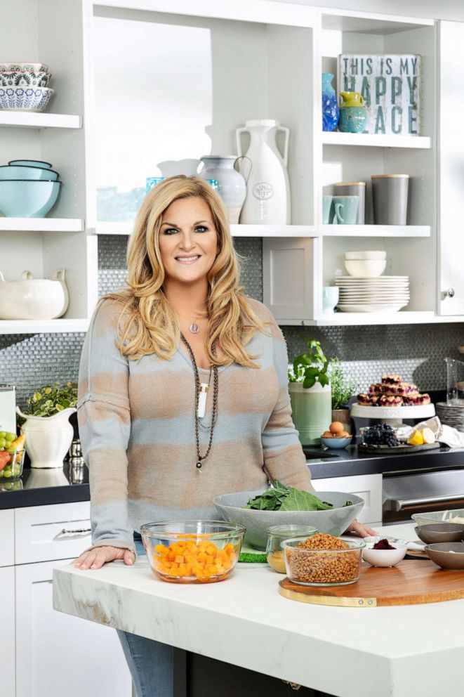 PHOTO: Trisha Yearwood in the kitchen for her cookbook.