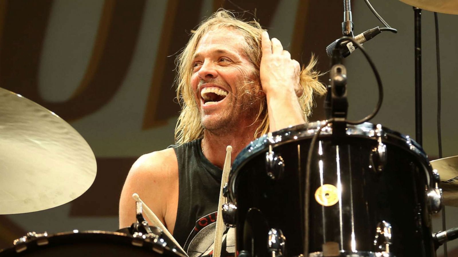 PHOTO: Taylor Hawkins performs at the 27th Annual Drum-Off on Jan. 16, 2016, in Los Angeles.